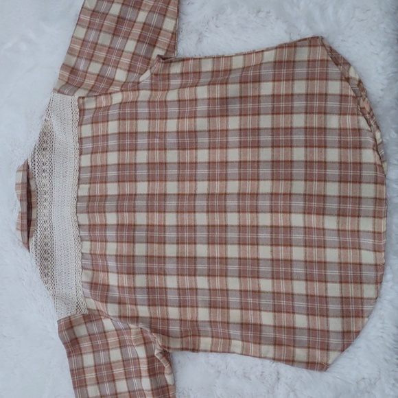 EDEN & OLIVIA LONG SLEEVE T-SHIRT. - Picture 9 of 17